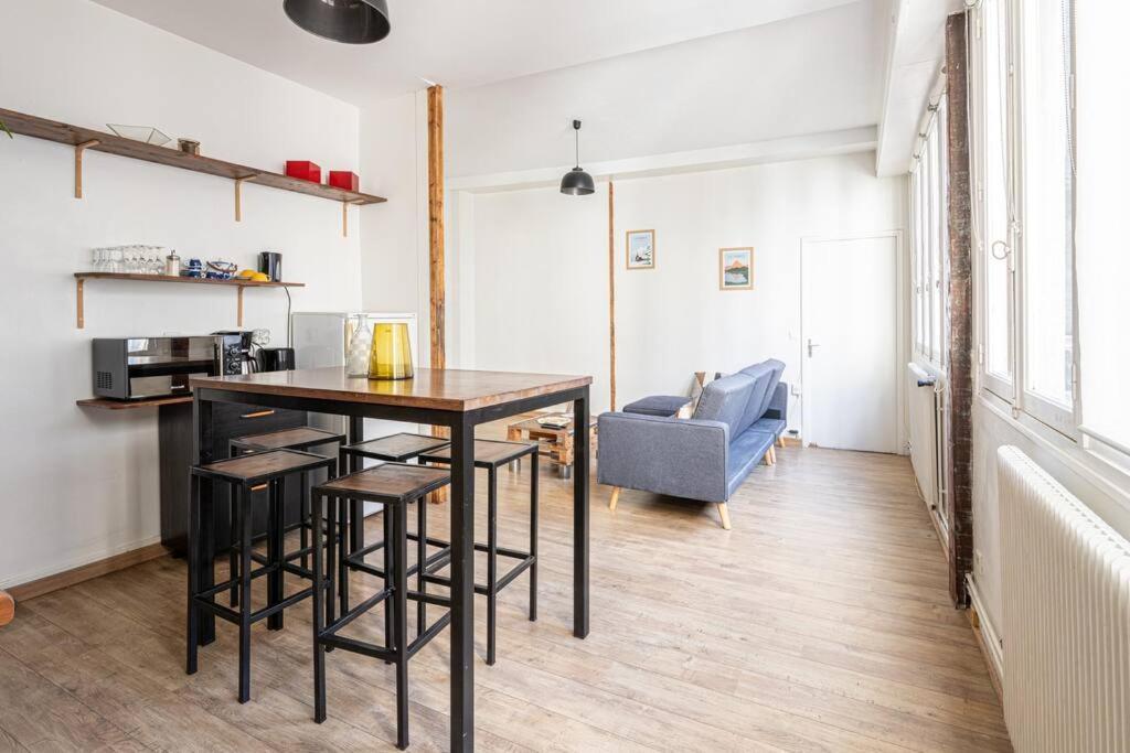 Ferienwohnung Le Charmant Hello Palois-T2-Wifi Pau Exterior foto